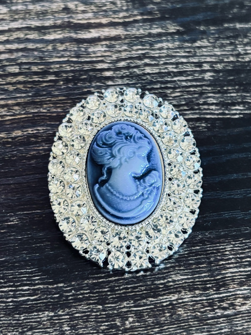 Small Vintage-Inspired Blue Cameo Crystal Brooch